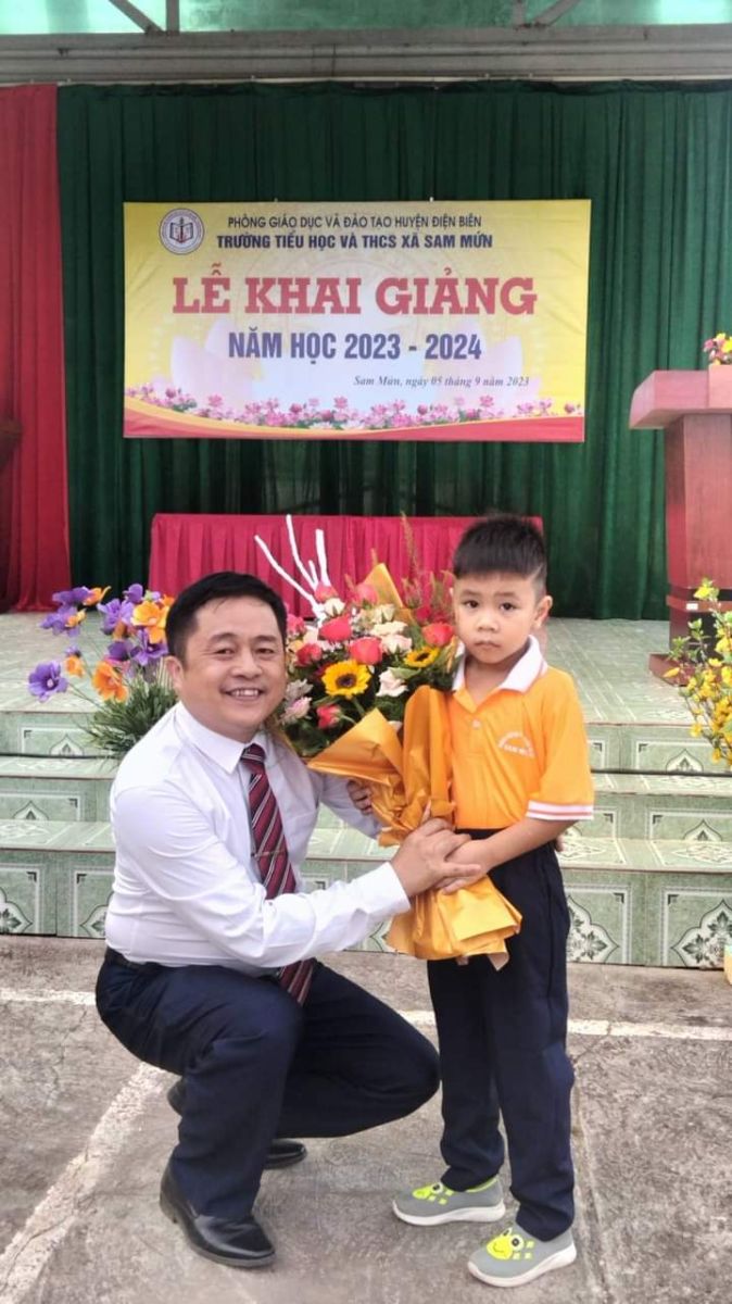 Chào đón học sinh lớp 1